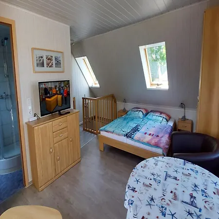 Cosy Ostsee In With Terrace